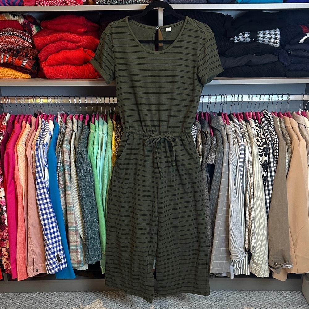Old Navy green/navy striped short sleeve back button closure cropped jumpsuit S